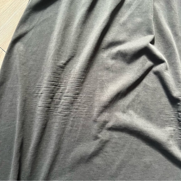 🔥SALE - any 4/$20. Minimum MIDI Aline Skirt - Picture 2 of 6